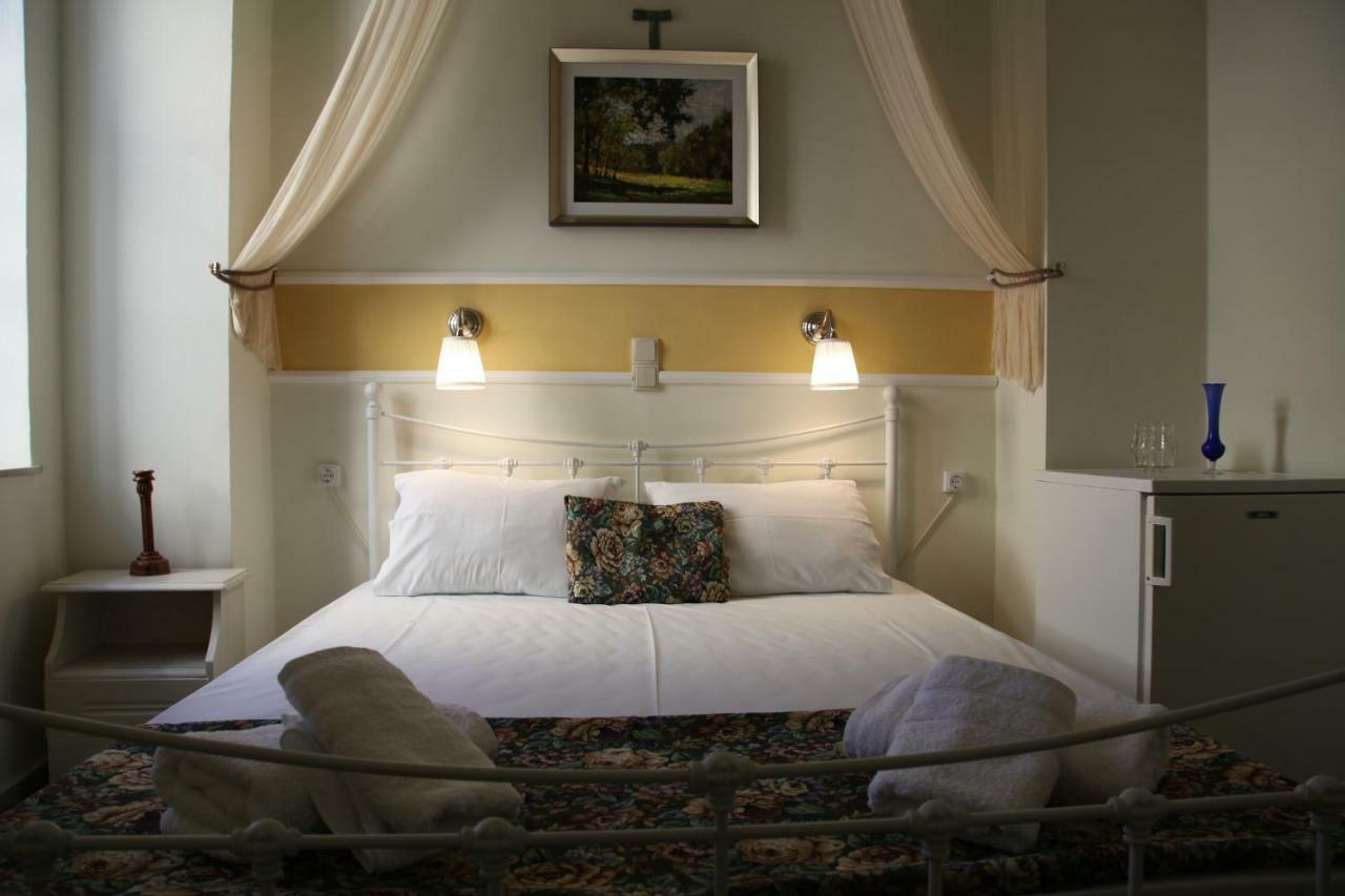Fiera Guesthouse Ermoupoli Luaran gambar