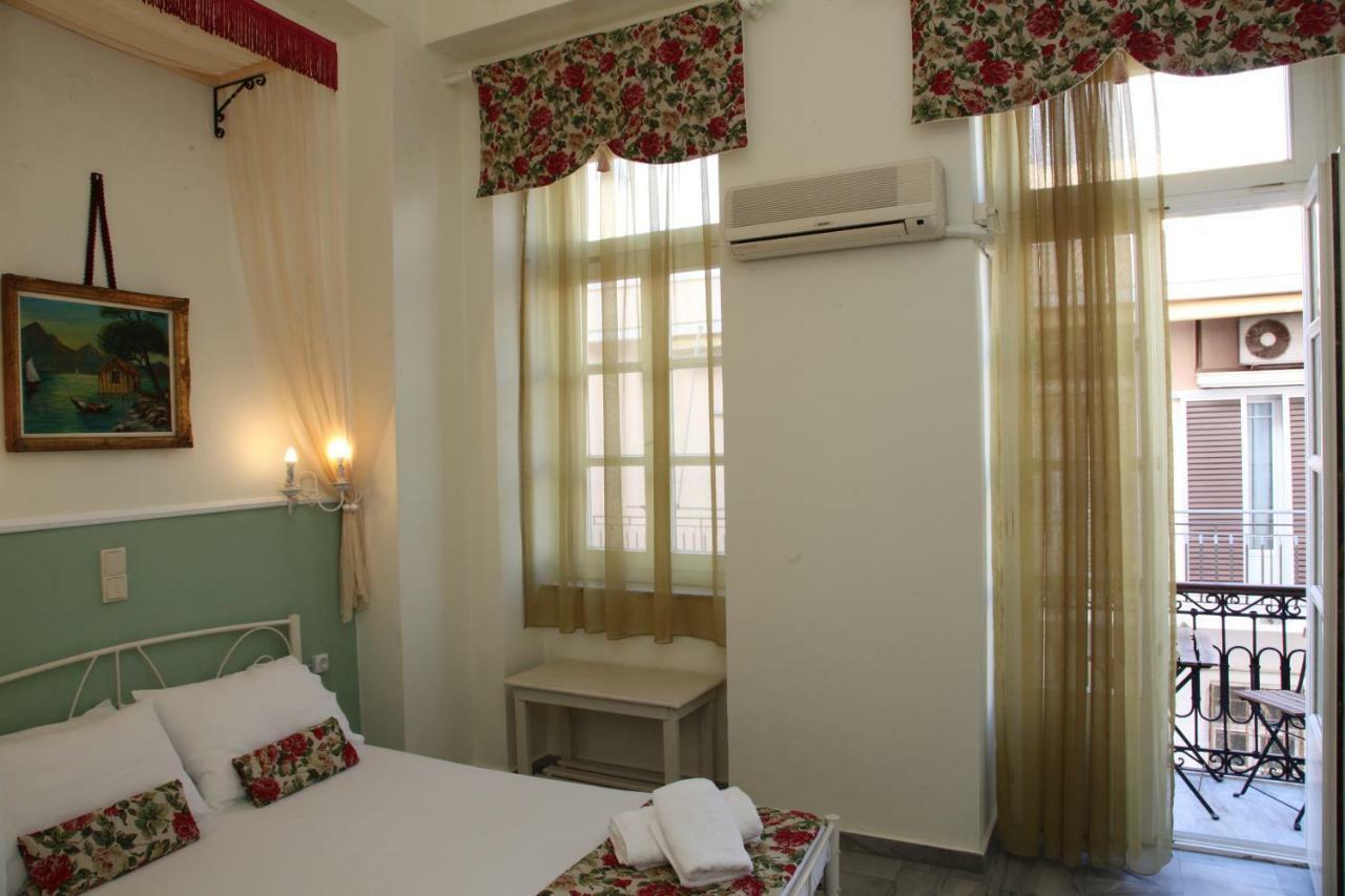 Fiera Guesthouse Ermoupoli Luaran gambar