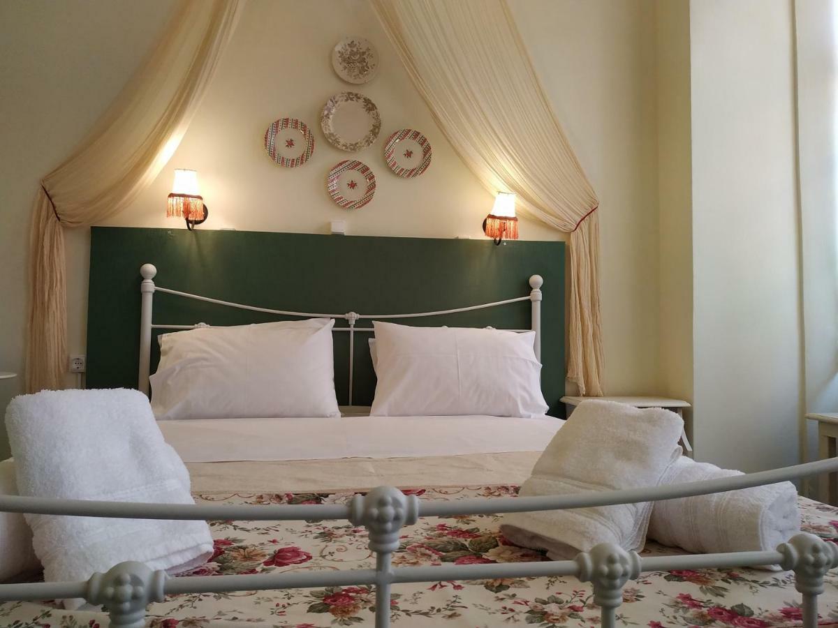 Fiera Guesthouse Ermoupoli Luaran gambar