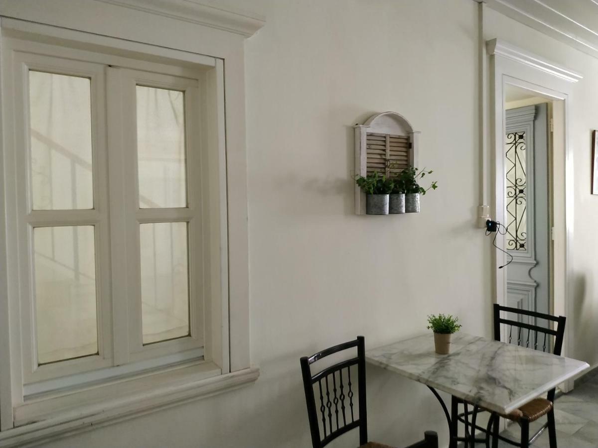 Fiera Guesthouse Ermoupoli Luaran gambar