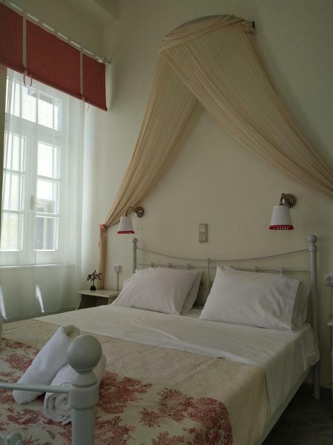 Fiera Guesthouse Ermoupoli Luaran gambar