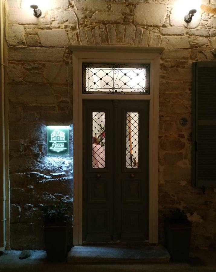 Fiera Guesthouse Ermoupoli Luaran gambar